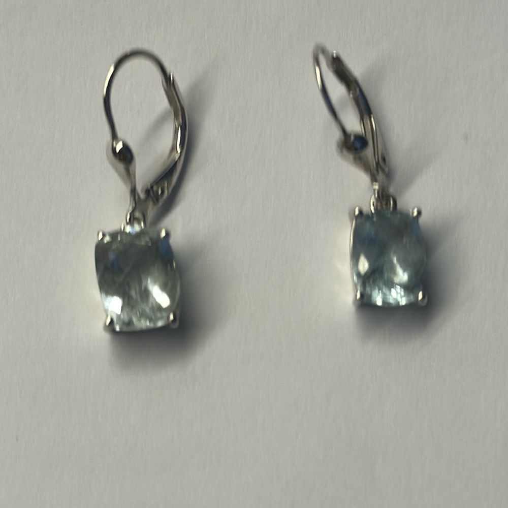 Radiant Cut 4.00 carat natural aquamarine earrings with sterling silver-NWT